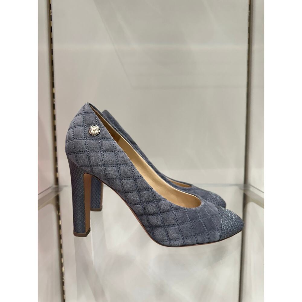 Chic Chanel Grey Quilted Suede Python Cap Toe CC … - image 2